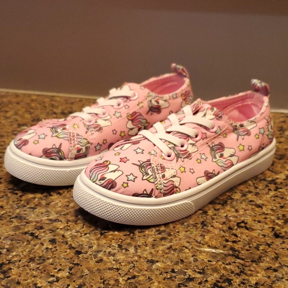 Unicorn 🦄 shoes